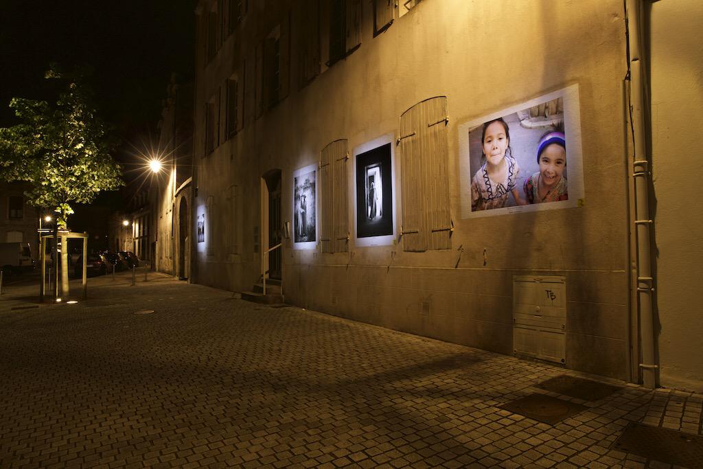 AsiaZoom's tweet photo. Au bord de l'Autre 2015 by night
Toutes les info ici: https://t.co/8TNzOqEvgd #auborddelautre #abda2015 #Vannes #abda http://t.co/tllswUGdVK