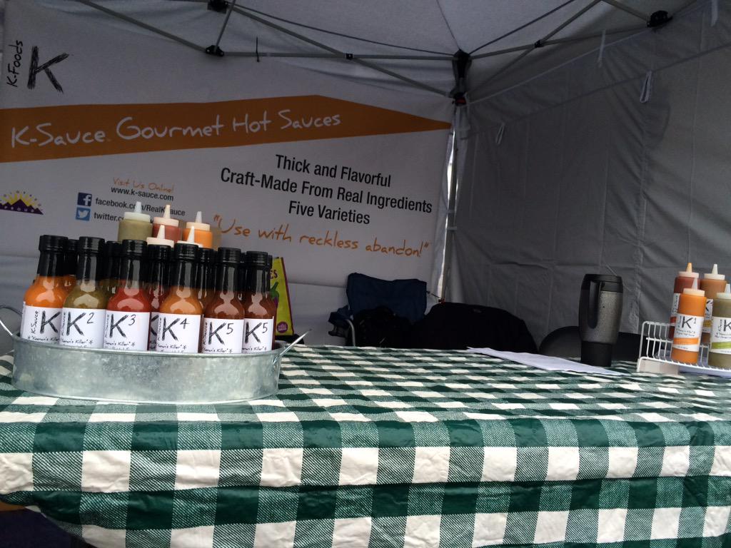 RealKSauce's tweet photo. .@horseshoemarket setting up! Come on down. Great artisanal food, crafts, jewelry and more! http://t.co/gWGYRNl4ze