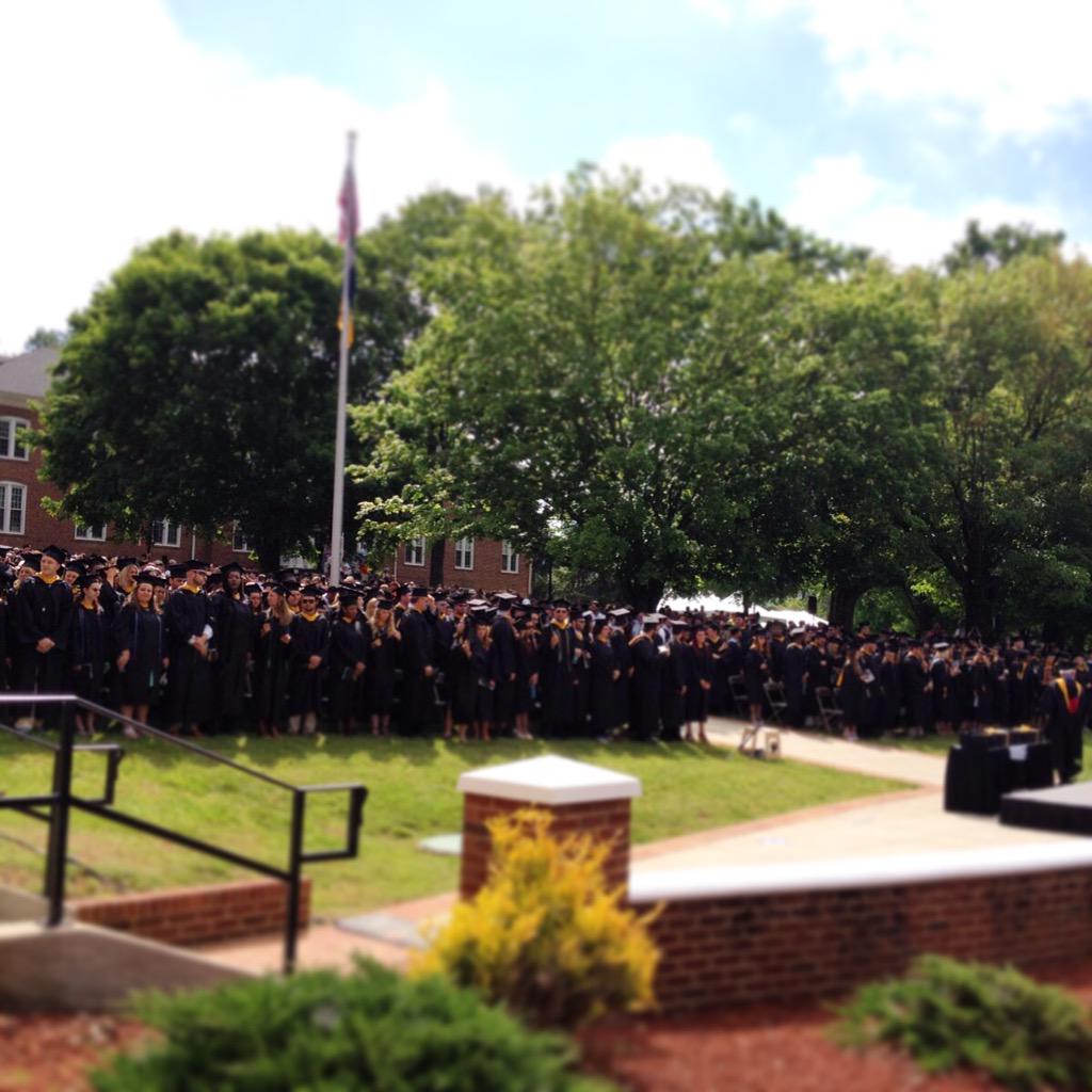 FerrumCollege's tweet photo. #ferrum15 #fcgrads #MyFerrum #FerrumPhotos http://t.co/iaMlWpZn9w