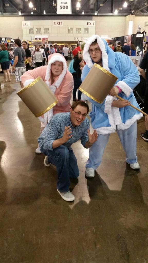 AdamCGoodman's tweet photo. Got smashed by the ice climbers #comiccon2015 #wizardworldphilly http://t.co/Yph0LKHmGZ