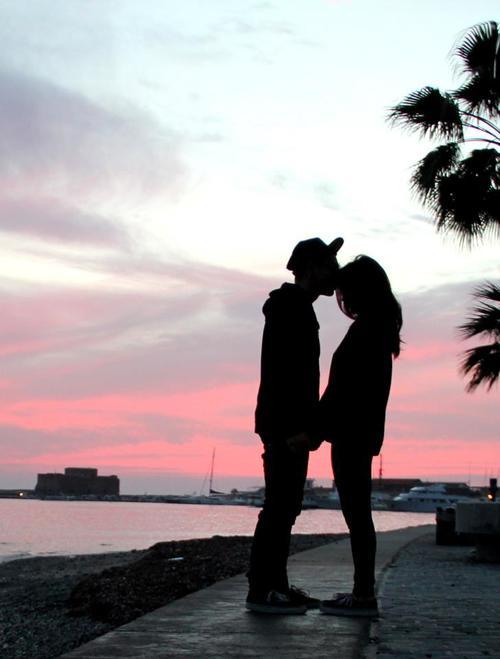 RoberVidal's tweet photo. ''Un beso en la frente no es para cualquier persona.'' http://t.co/NEUw9Mi94t