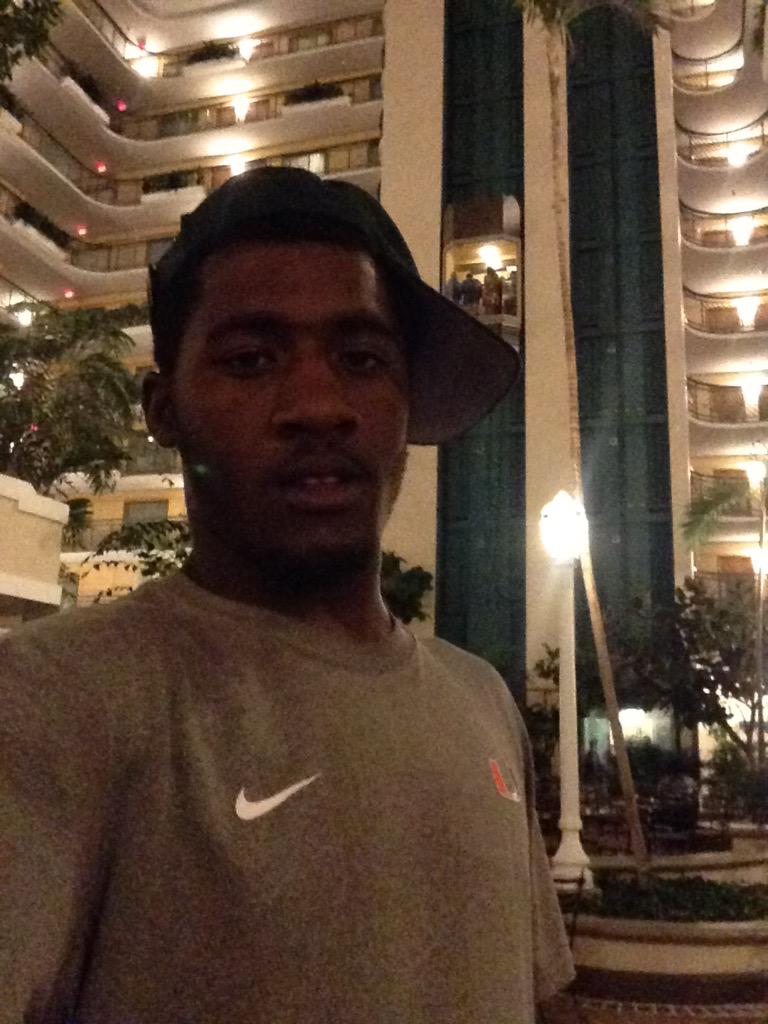 xselfmade's tweet photo. Bout To Start Back Chilling On This Shit 💪🏾💯 http://t.co/9I4KAfm1pw