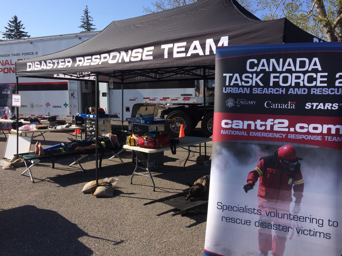 iceTyyc's tweet photo. So proud #ReadyCalgary #disasteralley #cantf2 http://t.co/Gka5Y3ISej