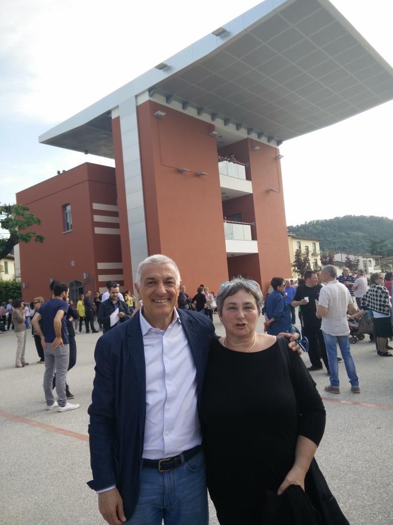 Anche <a href="/BartoliniLb/">Luciano Bartolini</a> in #piazzatavarnuzze per l'inaugurazione
