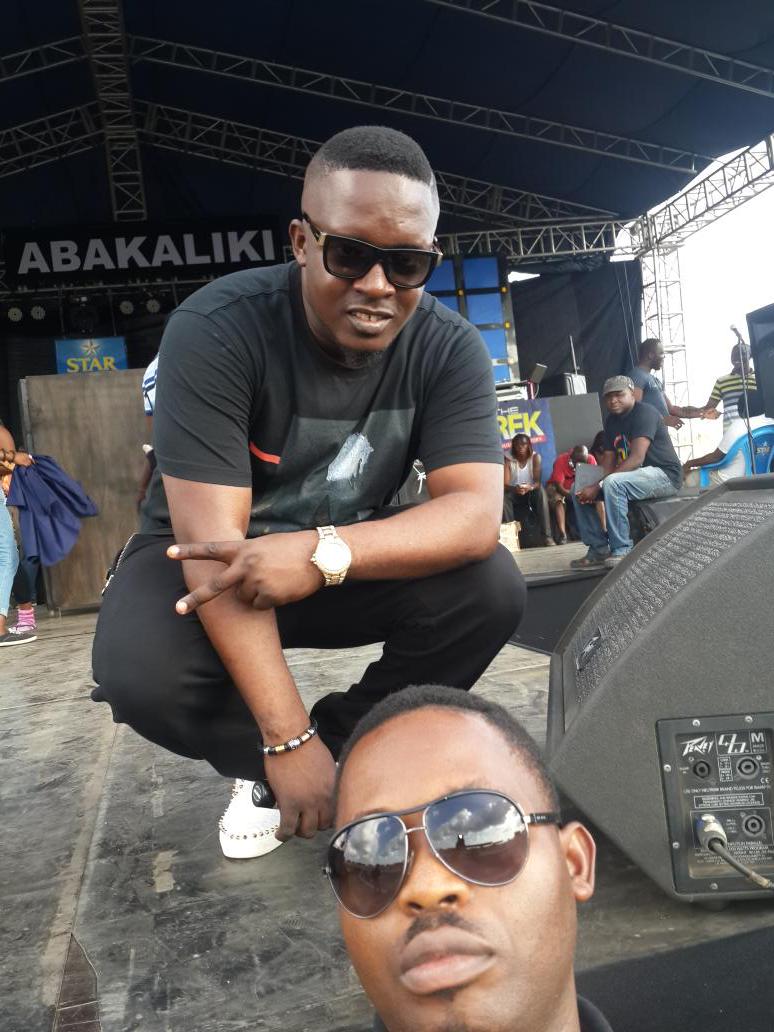 Mystreetzmag's tweet photo. #StarMusicTrek live sound check with MI. Abakaliki your city will rock tonight.@DotunCoolfm  @Star_NG @Mystreetzmag http://t.co/v6GHdvx5Tq