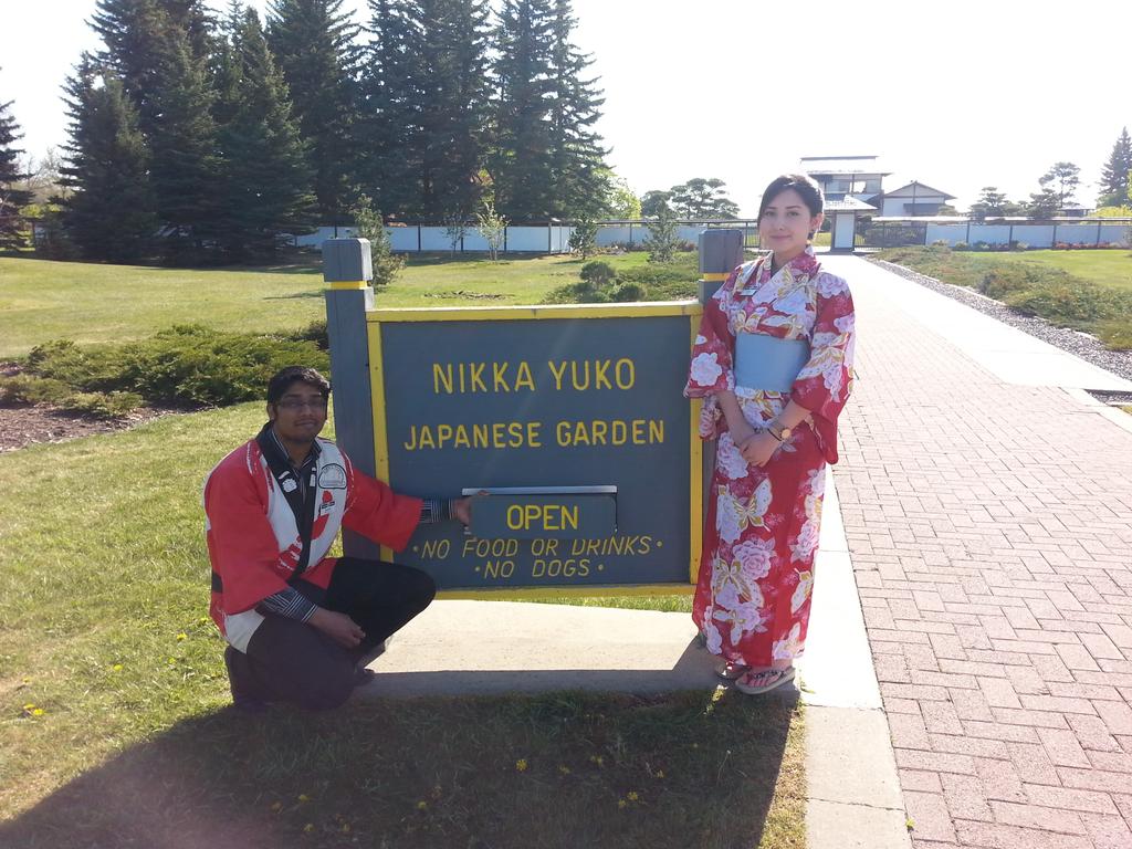 NikkaYuko's tweet image. #YQL we are open!