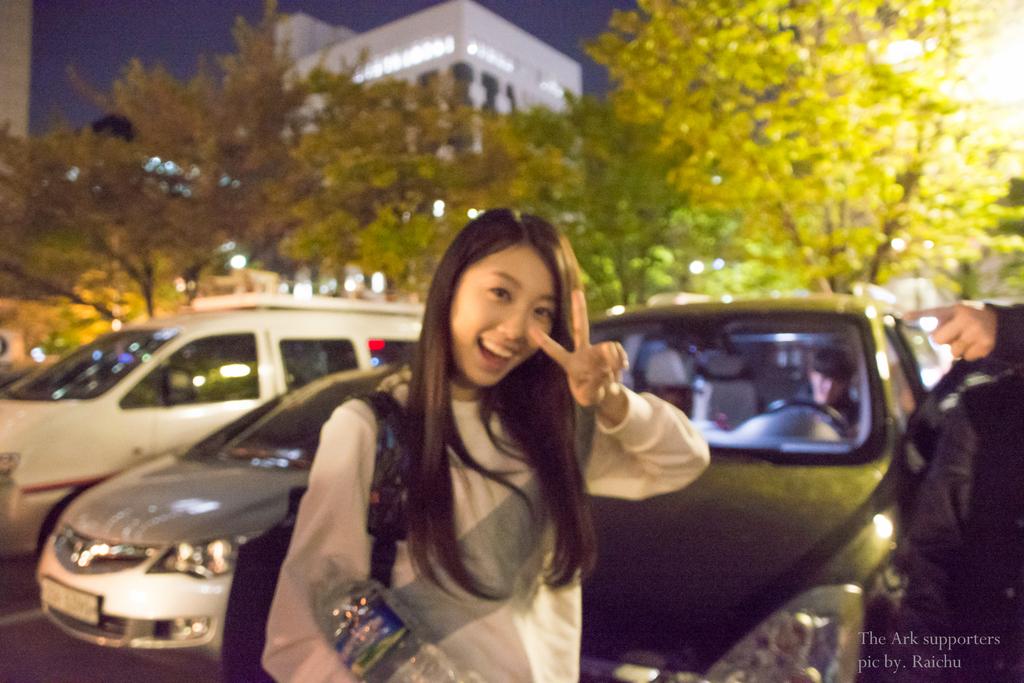 CEkyg84UEAEBM6n.jpg:large