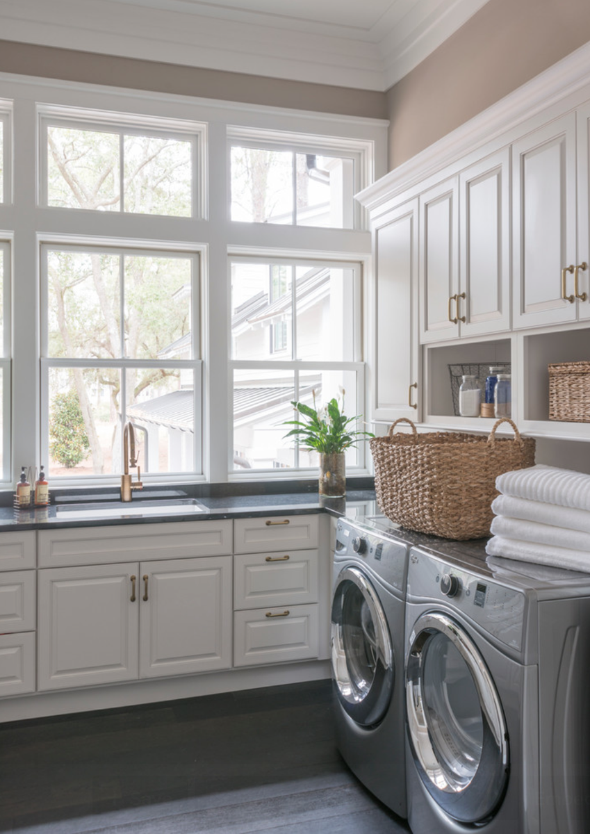 Houzz On Twitter Trending On Houzz Traditional Laundry Room
