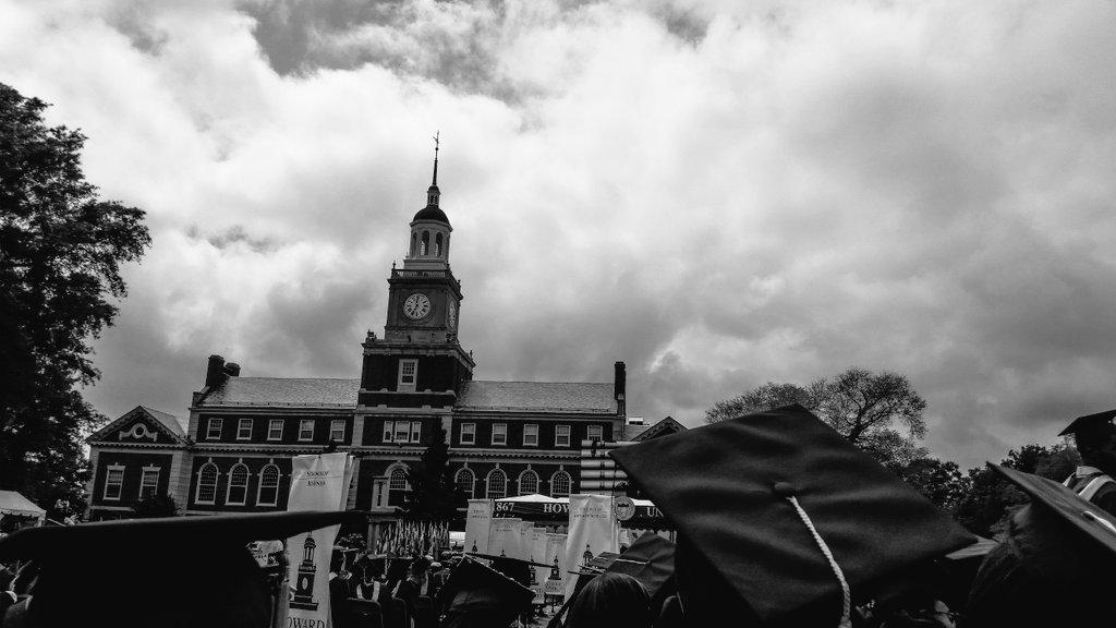 williambaggums's tweet image. #goodexamples #BlackExcellence ✊ ✊ ✊