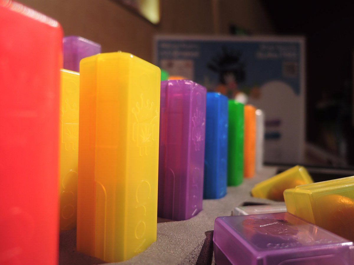 SourcePioneerSq's tweet photo. New flavored Crown Cones arrived! Unbelievably strong, super smooth, and so so so tasty, what more could you ask for? http://t.co/lrho1EGa6o