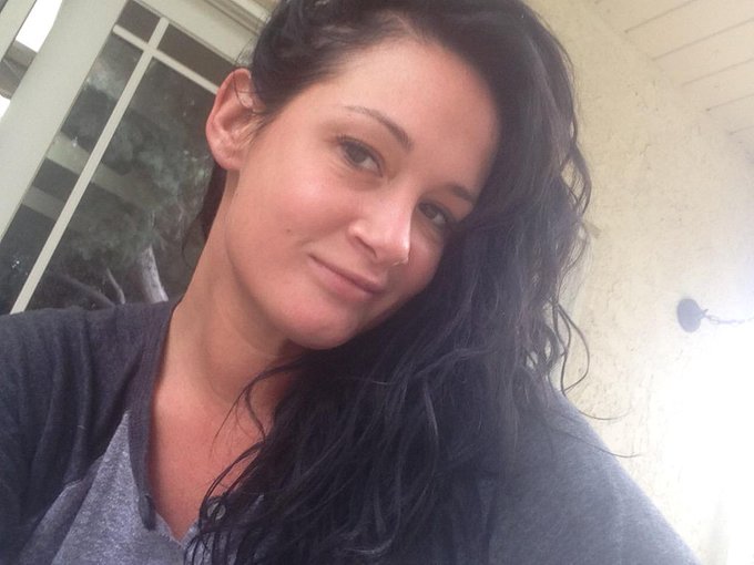 Saturday morning bedhead http://t.co/XLdLkMDh5z<a href="/tag/ilovemyfans"class="tags"><span>#ilovemyfans</span></a>