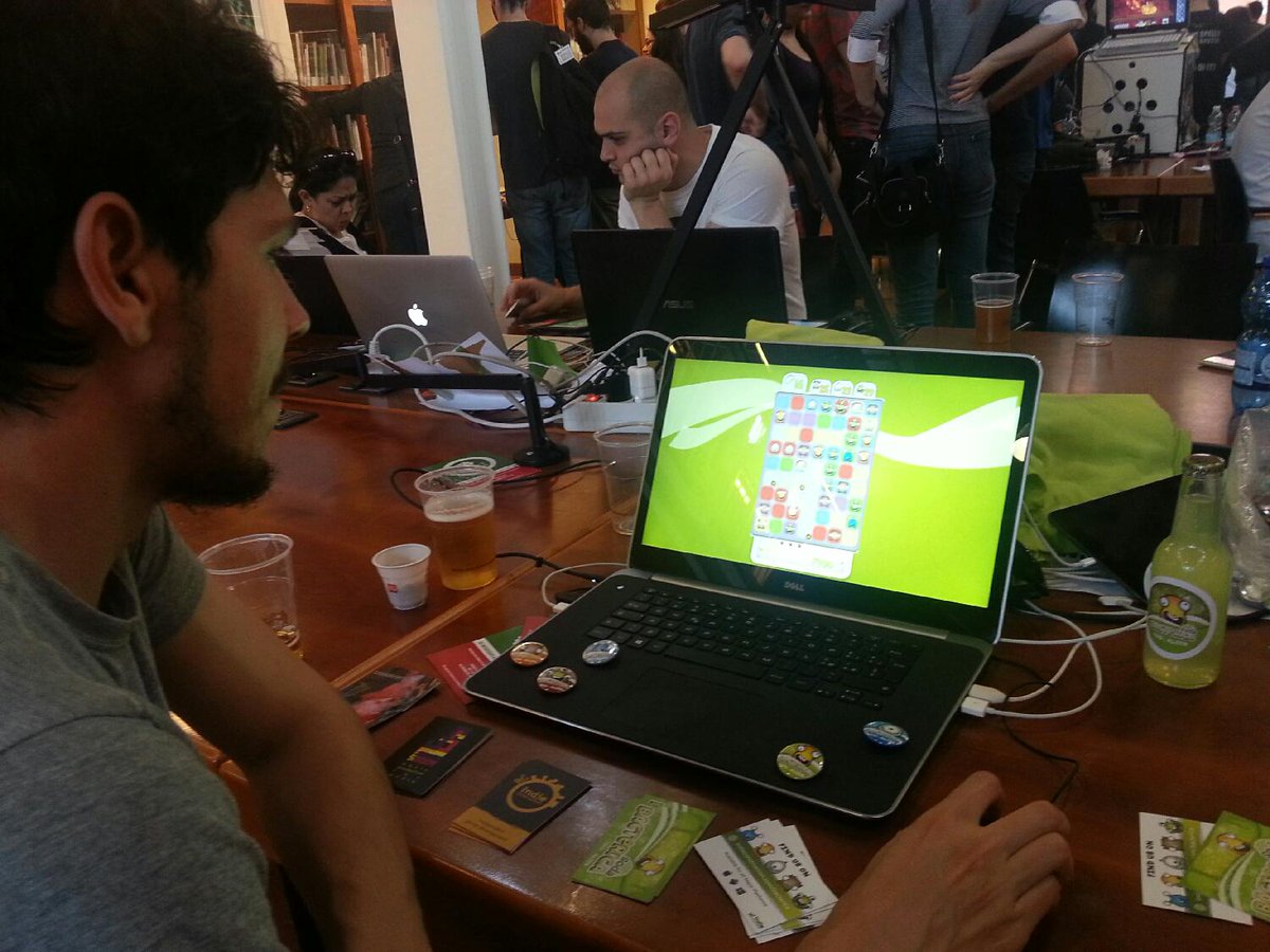 soundreamstudio's tweet photo. Indieconstruction allo #svilupparty  #indiegame #gamedev #Italy #devitaly http://t.co/JdU7vxqDfL