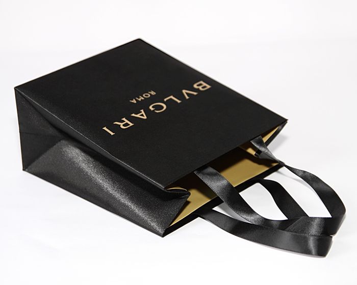 zevpack's tweet image. Luxury retail paper bags.There’s no better way to achieve brand recognition than in the hands of your customers.