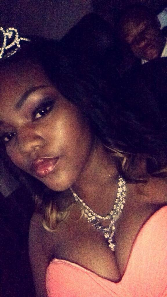 MidwestProm2k15's tweet photo. 👑👑👑 #prom #PROM2015 #prom2k15 #prompics #prompics #prompics2015 #promposal2015 http://t.co/lE5mmJpAA4