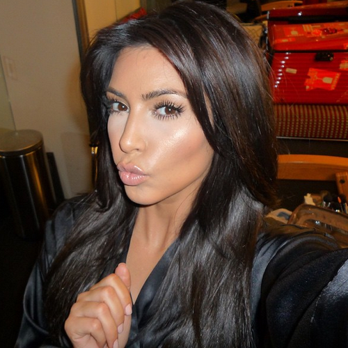 LocalGlamour's tweet image. Kim Kardashian's Bra and Underwear Pics Are a Bit Much Even for Her (PHOTOS) mf.tt/WL6Bk