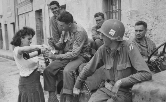 el_pais's tweet photo. Los tabúes de la Segunda Guerra Mundial http://t.co/7WS4sRqqHj http://t.co/FWIArEBpiE