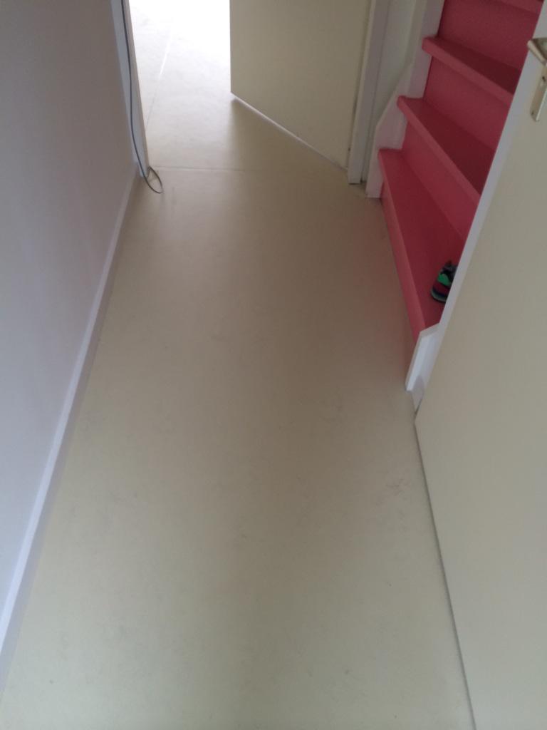 vinkestoffering's tweet photo. Woning met @forboflooring  marmoleum gelegd. http://t.co/dF8AnlWQrE