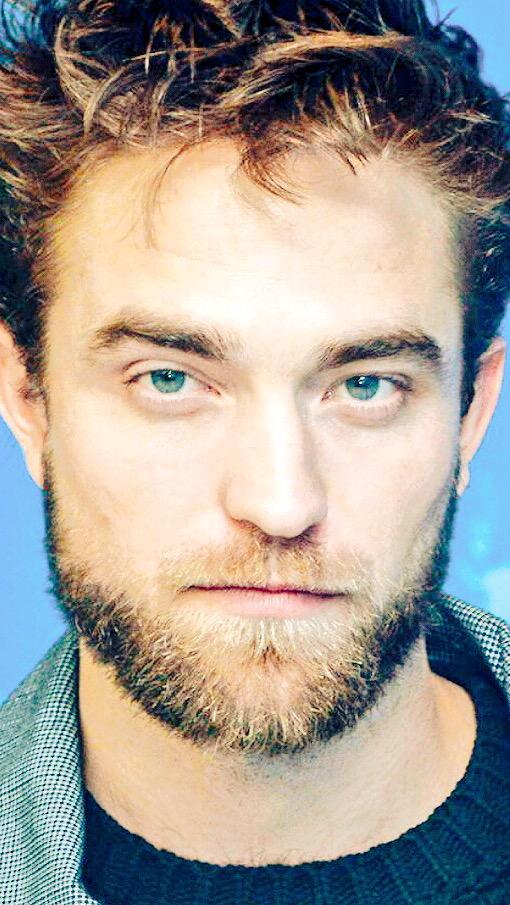 socalmom2four's tweet photo. #MetGalaRob #VFOscarAfterPartyRob #BerlinaleRob #2015Rob http://t.co/39JDqSlTOW
