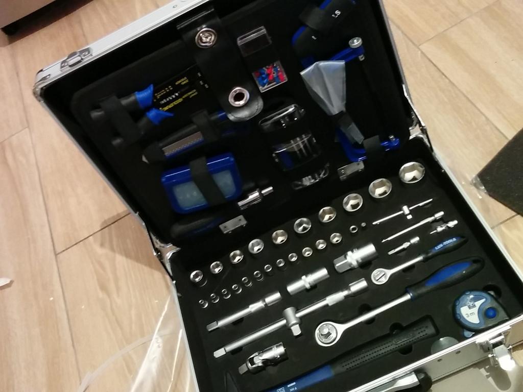 macopros's tweet photo. Прикупил ящик с инструментами http://t.co/2Yq0bulH8F