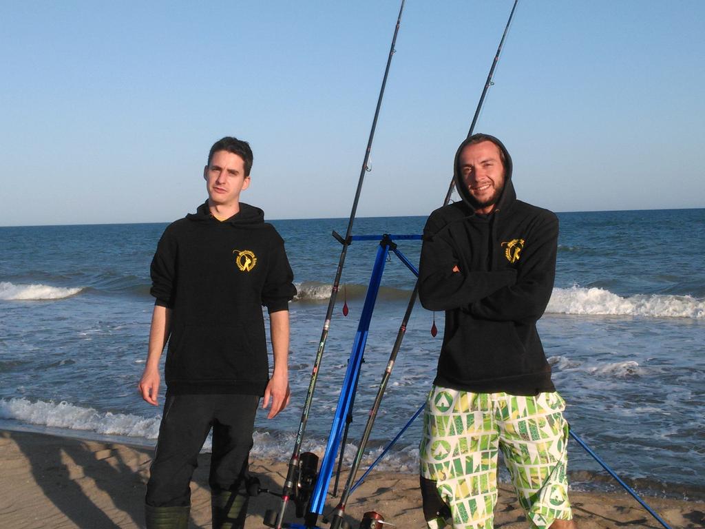 Surfcasting_Bcn's tweet photo. #1opensurfcastingCyS al final somos unos cuantos ... http://t.co/q9WIlW1han