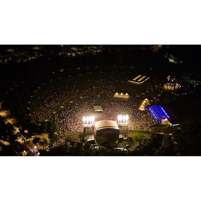itshardwell's tweet image. Sick crowd last night at @IamHardwell Singapore! @HARDWELL
