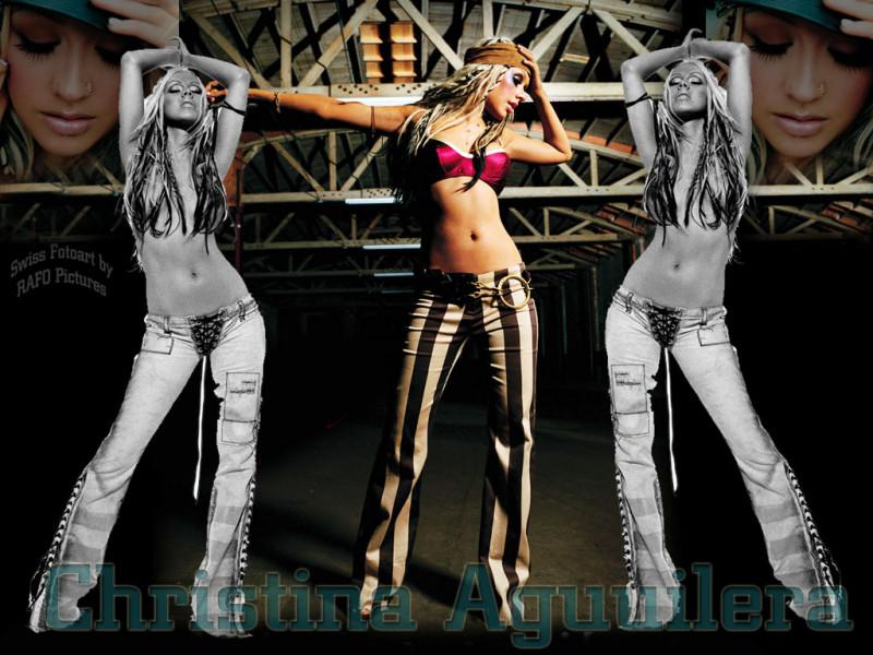 LyranHealer's tweet photo. Reloading this track again cos it's giving me life! #KeepOnSingingMySong #Np  @Xtina http://t.co/Q70rQr7pzw