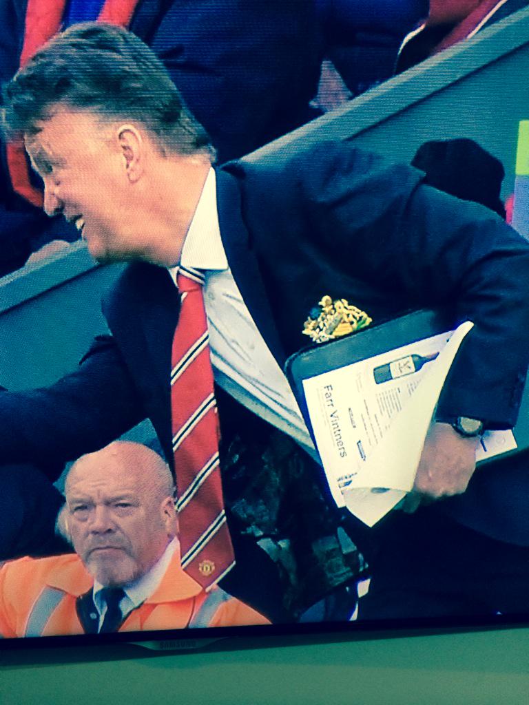 Is Van Gaal shopping for wine during the game!!!?