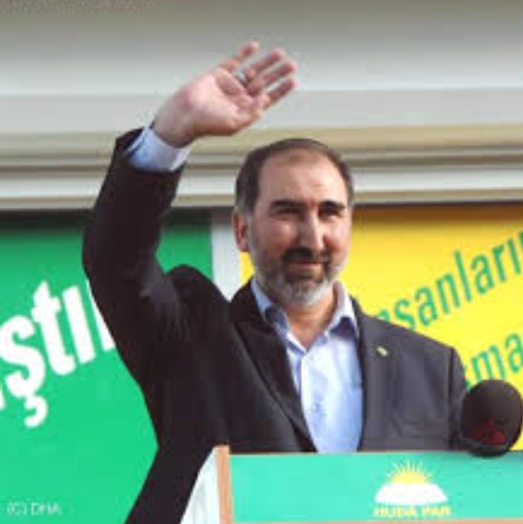HurDavaPartisi's tweet photo. Genel Başkanımız sn M. Hüseyin YILMAZ Rudaw Tv'ye röportaj verdi.
http://t.co/zmzdO1TLgf http://t.co/DOpYxSsGIA