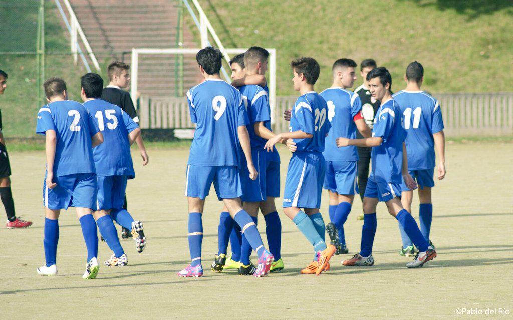 Brunx_97's tweet photo. Un placer haber compartido con vosotros otra temporada más chavales! #ForeverBlue #VamosParayas http://t.co/7U3CNAHDiA