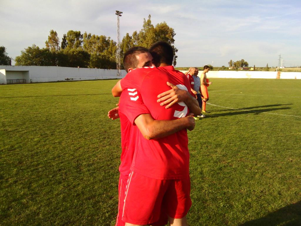 JAReinaGonzalez's tweet photo. Los jugadores de la @Adtorremejia celebran su pase a la segunda ronda. @En_juego http://t.co/TZTIGjjv6T
