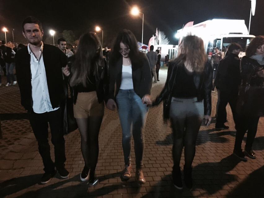 isikfest15's tweet photo. 🎉🎉 #IsıkSeniCağırıyor #festivaldeisikvar #isikfest15 #resuldindar @resuldindar http://t.co/vpUEP4Acz1