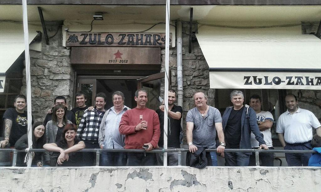 zulozahar's tweet photo. Giro aparta musean. Zorionak garaileei! http://t.co/eJ6t2FnZjU