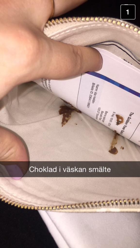 AliciaSundberg's tweet photo. Hahahaha i Idas nya Marlene Birger väska http://t.co/JARBeqNN9t