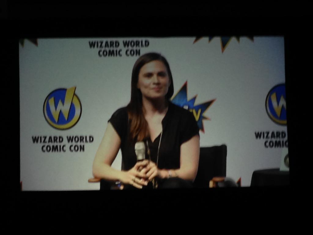 Thats_Normal's tweet photo. We are in awe of @HayleyAtwell. She's so lovely! #conlife #decideyourpath http://t.co/HfqhXmLUaM