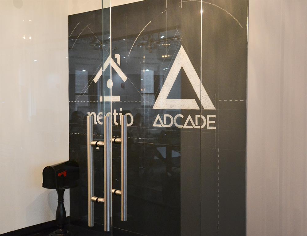 InsideSquadNYC's tweet photo. We love #Glass! We offer #Fabrication, #Repair, #Replacement & #Installation! Get an estimate today! We #getshtdone! http://t.co/xdAE6sNpMR