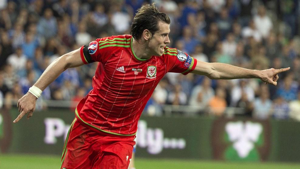 Happy birthday to (26), Sergio Busquets (27) and (33)
 