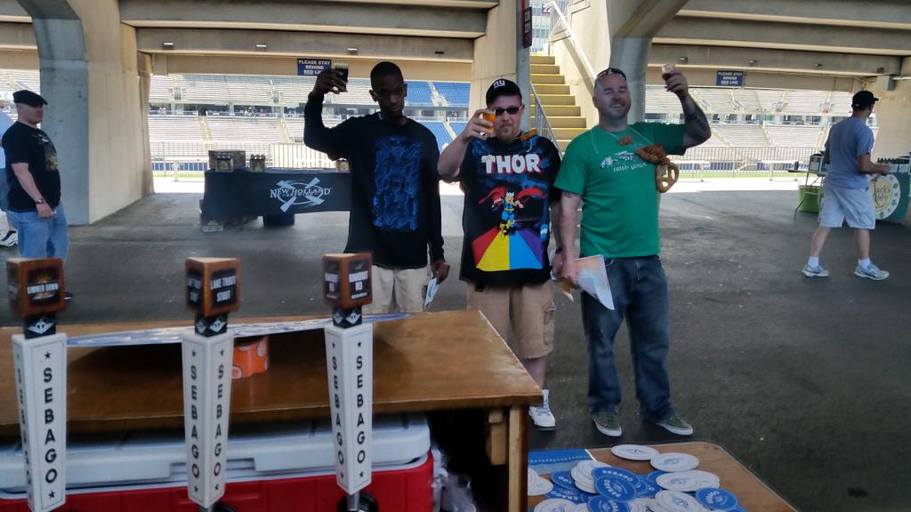 Cheers! #HartfordCT @sebagobrewing #risingpintbrewfest