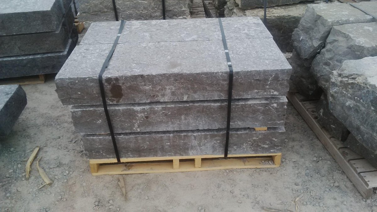 14" Guillotined Wall Stone, 12" Sawn Bed Wall Stone &amp; Sawn Steps. New @ Legends Landscape.