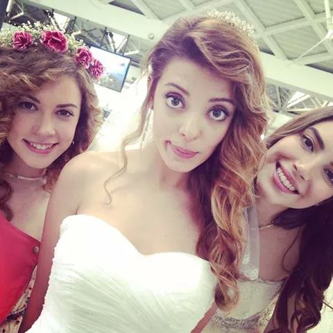 TinkerNehir's tweet photo. #selinşekerci bi insan bu kadar mı tatlı ve güzel olur http://t.co/Xjv7bdVVct