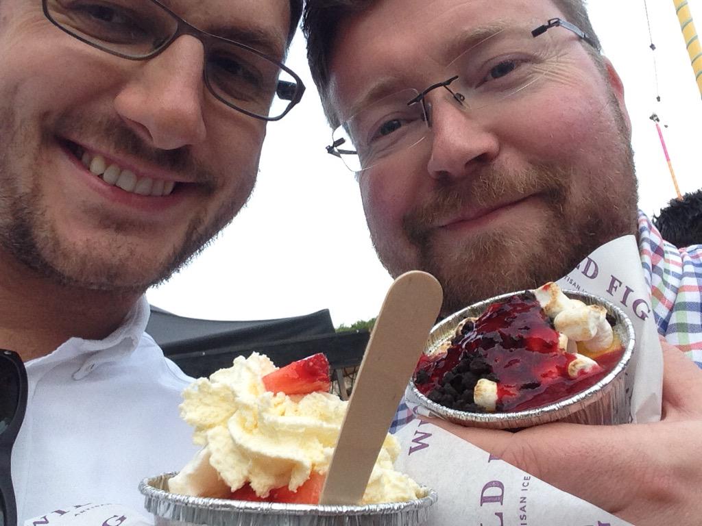 manscan84's tweet photo. Hungry bears - totally recommending #streetfoodcircus #wildfigfarm #etonmess http://t.co/GaHkAEeJn9