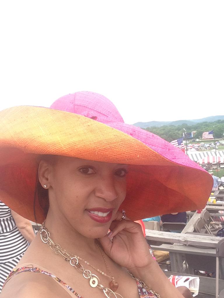 PerridGOwens's tweet photo. @TNSteeplechase not camera shy and enjoying the races w friends (Tks @Ltoney & #vickyhearn) #TNLife #TNSteeplechase http://t.co/mY0DjCZoKa