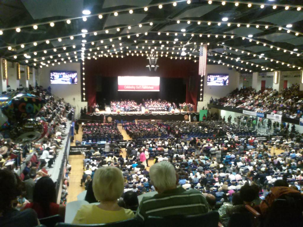StevePhillips07's tweet photo. Perfect Day! God is going to use these graduates @NyackCollege! #ClassOf2015 #NyackCollege #NyackGraduation http://t.co/J8yG264cY4
