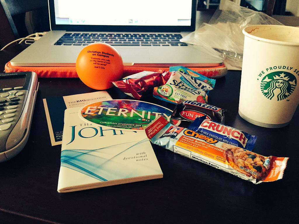 ConnorIRobinson's tweet photo. Thanks @CSOC_UT for the coffee boost and goodies you brought! They definitely will help me stay awake! #utwecare http://t.co/Y41RqK5gAw