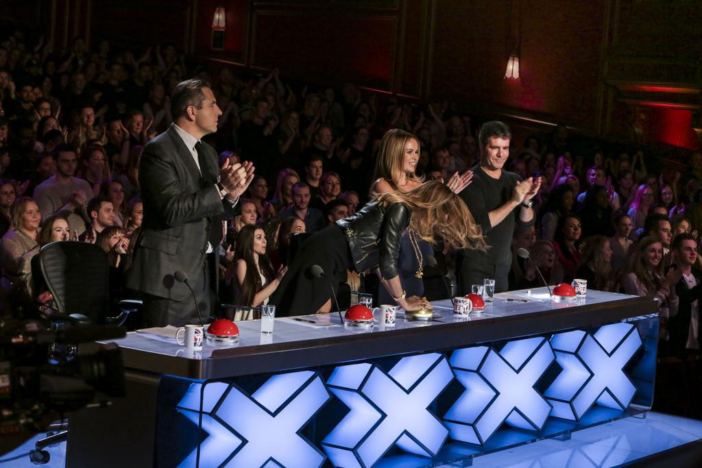 AleshaOfficial's tweet photo. BOOM!!! @Entity_Allstars Smashed it!!! #goldenbuzzer Congratulations ❤🎉 http://t.co/N7kQEDMW5m