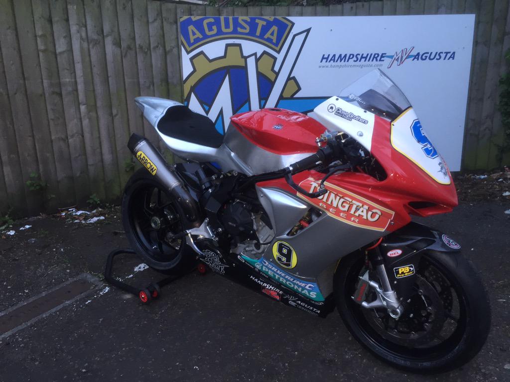 [Road racing] NW 200  2015  CEln1WjWYAEcney