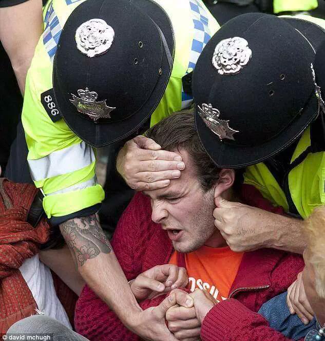 MrPooni's tweet photo. As usual there'll be minimal coverage of the anti-austerity protests until they become full scale riots #ToriesOutNow http://t.co/oJyEWkH27U