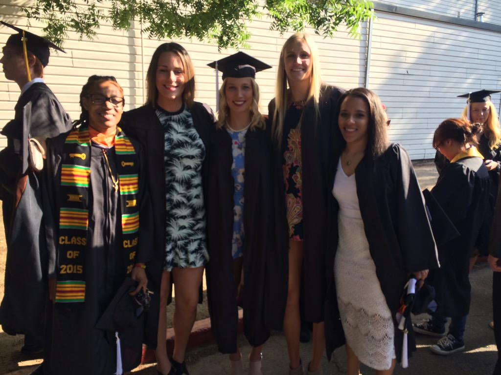 hollaback_amy's tweet photo. Congrats to @Lelo4444 @InspiringGee @kjay13 @PickUpStix10 @MarjieHeard40 🏀🐯🎓 they did it! 👍👏 http://t.co/gRFQodbIxw
