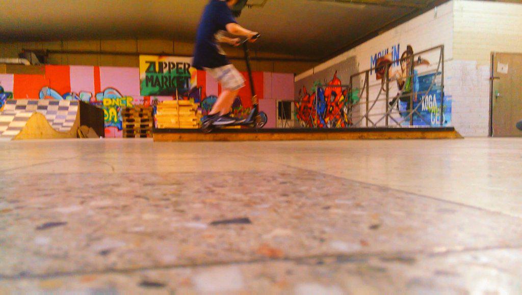 snaptv65's tweet photo. #feeble #grind #zuppermarket http://t.co/EHagkPDwTI