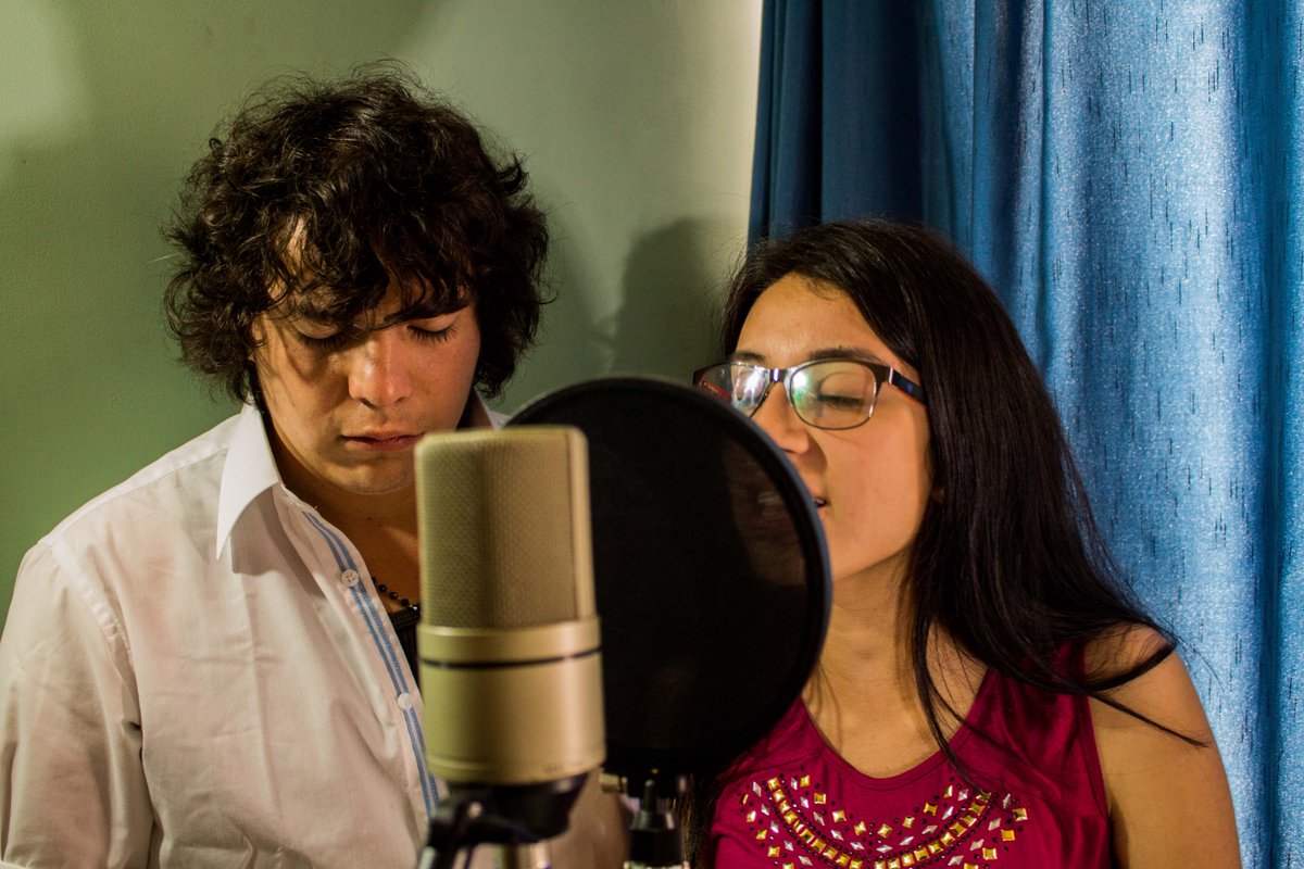 OficialDual's tweet photo. En Poco Tiempo  #UnaCancionQueMePuede poner los pelos de punta pronto nuestro #lanzamiento #music #estudiodegrabacion http://t.co/Q0x3fbiWre