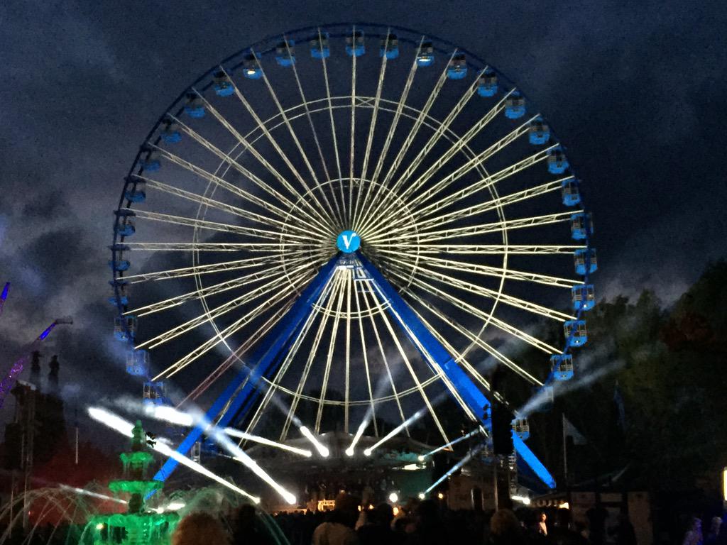 Het laatste uur is begonnen. #vland15 #walibi